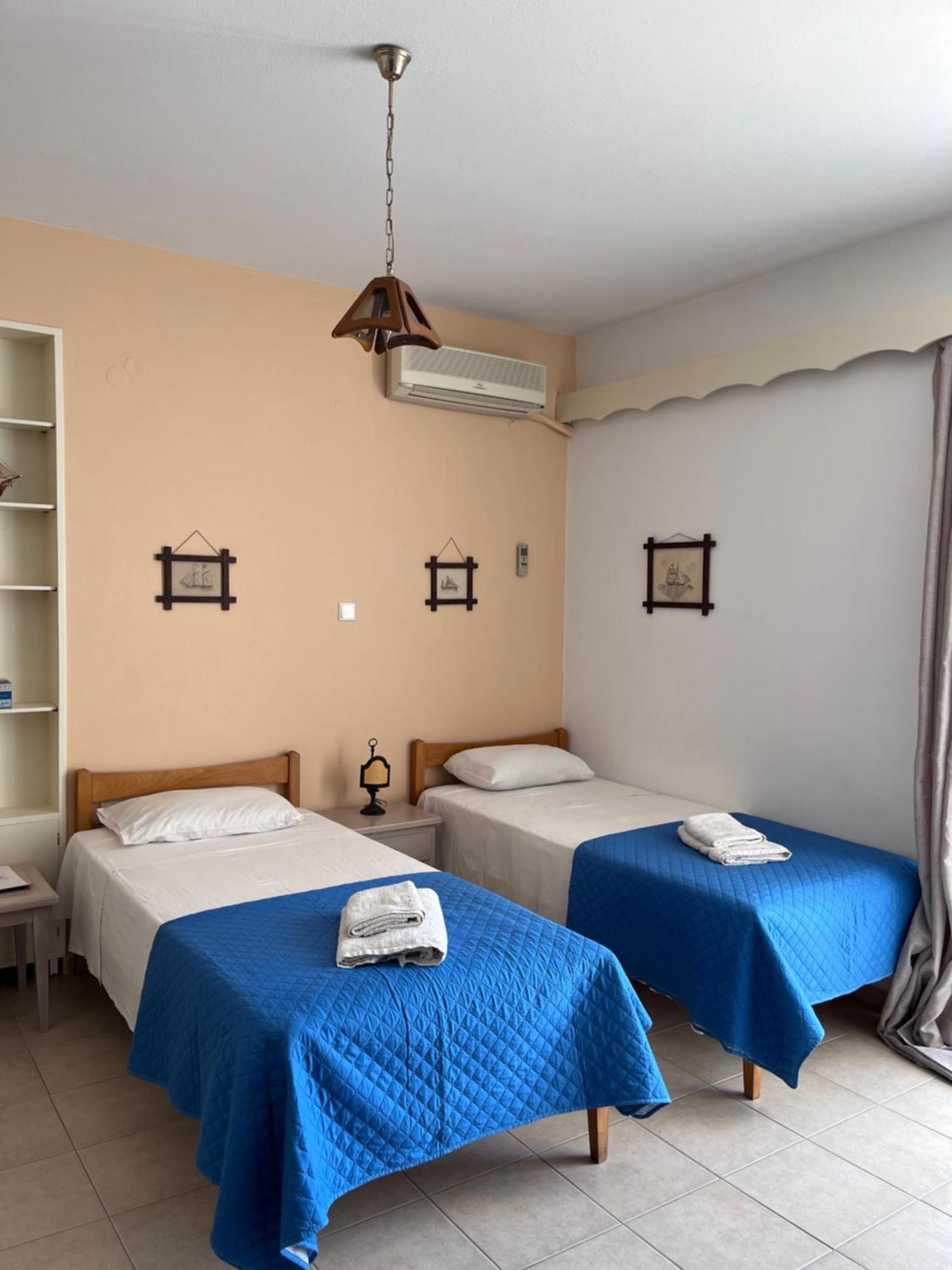 Hotel Elena Алинда Екстериор снимка