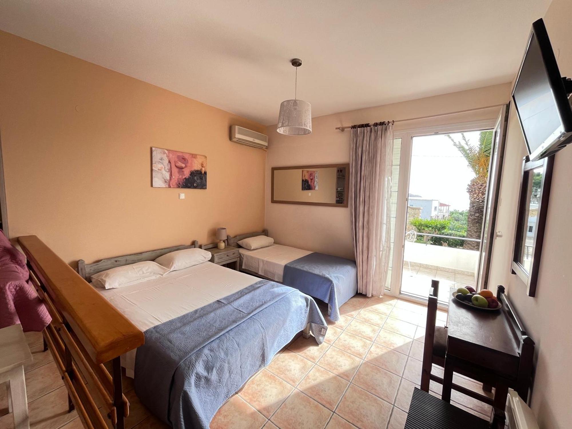 Hotel Elena Алинда Екстериор снимка