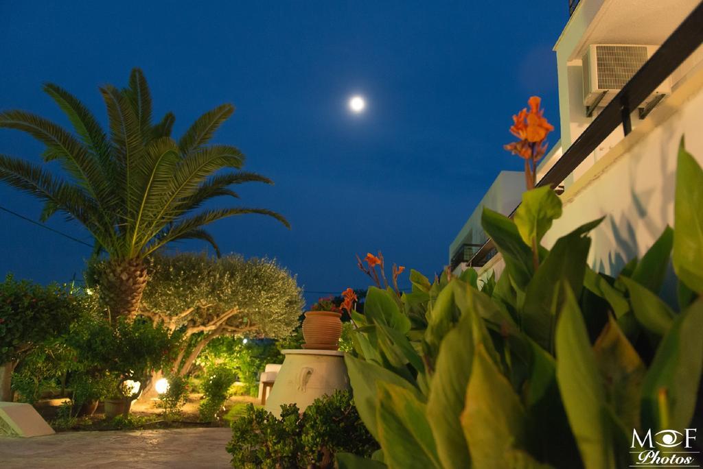 Hotel Elena Алинда Екстериор снимка
